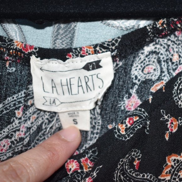 LA HEARTS FLORAL LONG SLEEVE - Picture 8 of 8